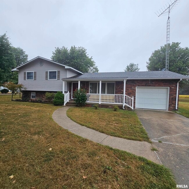 15047 N Seagull Ln in Bluford, IL - Building Photo - Building Photo