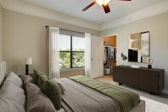 Carrington at Champion Forest Apartments in Houston, TX - Foto de edificio - Building Photo