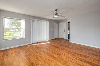 Walden Palms in Orlando, FL - Building Photo - Interior Photo