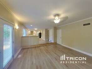 519 Falaise Dr in Creve Coeur, MO - Building Photo - Building Photo