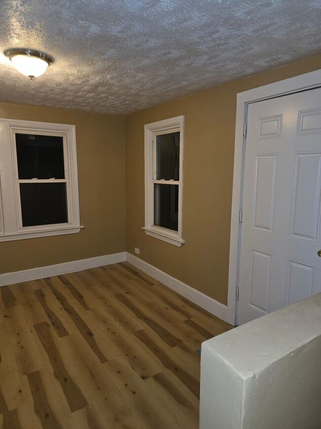 18806 Pawnee Ave in Cleveland, OH - Building Photo - Building Photo