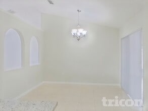 311 Ferrara Ct in Kissimmee, FL - Foto de edificio - Building Photo