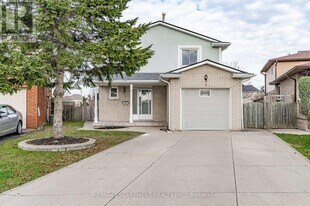 3 Benemar Ct in Hamilton, ON - Building Photo