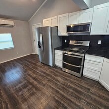 512 N Gagon St in Rockport, TX - Building Photo - Building Photo