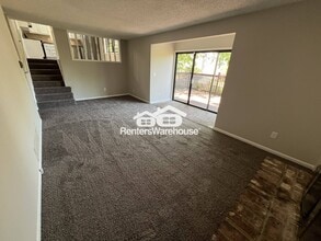 9708 W 49th Pl in Shawnee, KS - Building Photo - Building Photo