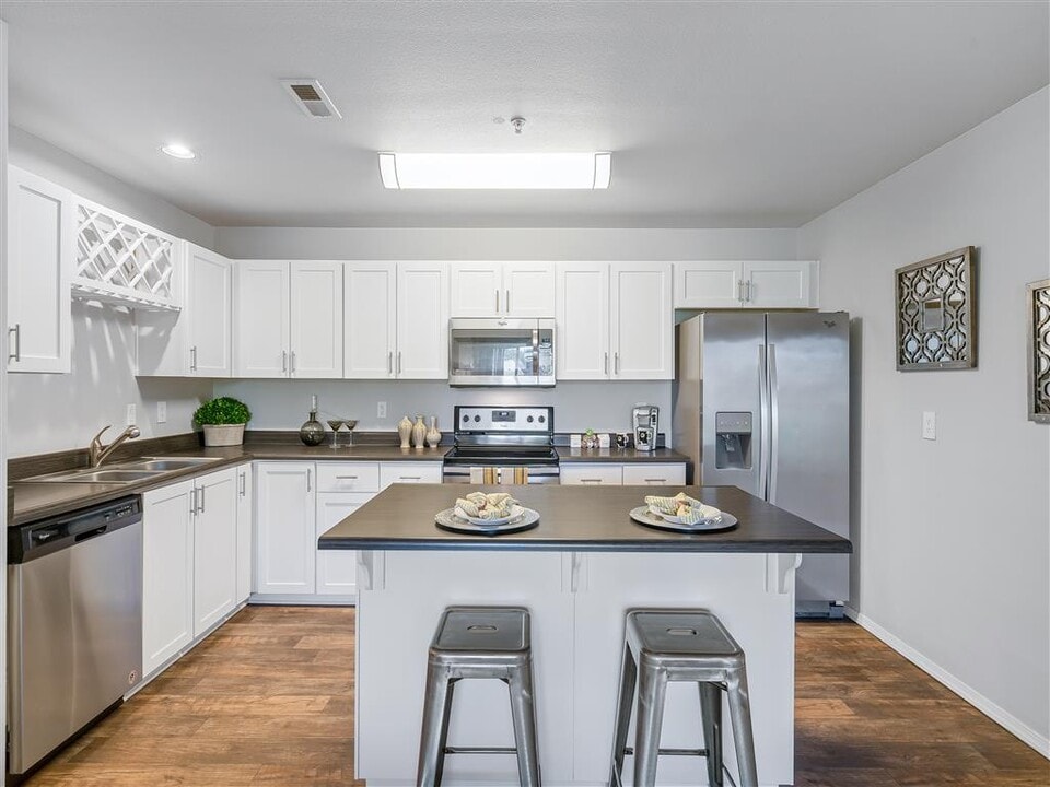 Altamont Summit Apartment Homes in Portland, OR - Foto de edificio