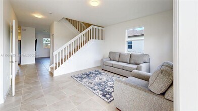 2333 SE 28th St in Homestead, FL - Building Photo - Building Photo