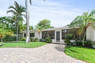 3203 Robbins Rd in Pompano Beach, FL - Building Photo - Building Photo