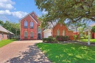 2106 Hunter Pl Ln in Arlington, TX - Building Photo