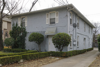 5806 Bryan Pkwy in Dallas, TX - Foto de edificio - Building Photo