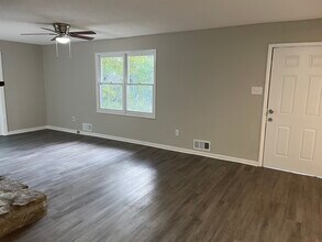 5956 Homestead Rd in Rex, GA - Building Photo - Building Photo