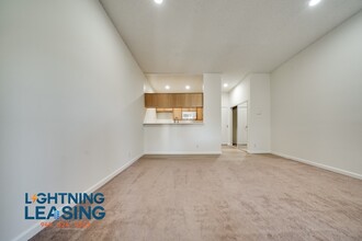 11225-11225 Morrison St in Los Angeles, CA - Building Photo - Building Photo