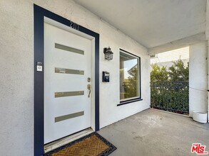 2717 S Harvard Blvd in Los Angeles, CA - Building Photo - Building Photo