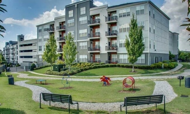 747 Ralph McGill Blvd NE, Unit 217 in Atlanta, GA - Building Photo - Building Photo