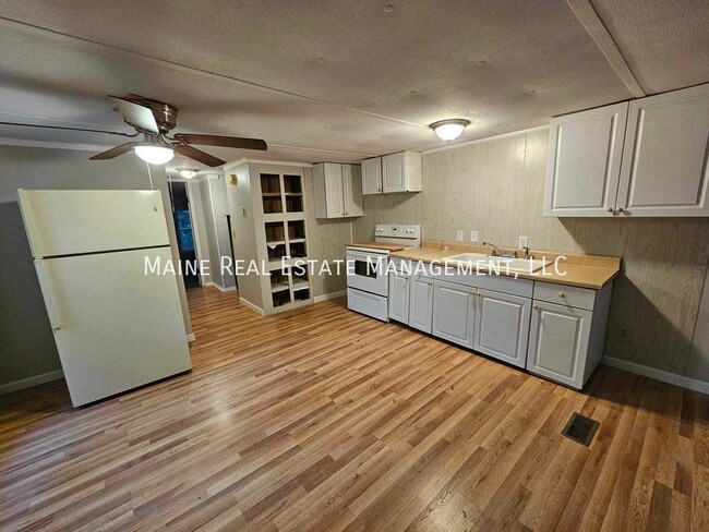 19 Balsam Ln in Levant, ME - Building Photo - Building Photo