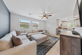 10778 Clarence Ct in Las Vegas, NV - Building Photo - Building Photo