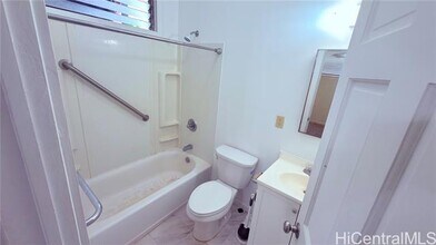 94-1086-1086 Lumihoahu St in Waipahu, HI - Building Photo - Building Photo