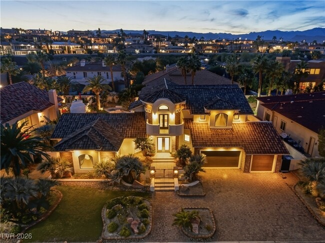 5101 Mountain Foliage Dr