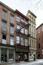 231 Chestnut St in Philadelphia, PA - Building Photo - Building Photo