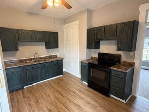 12 Ford Ave in Tipp City, OH - Building Photo - Building Photo