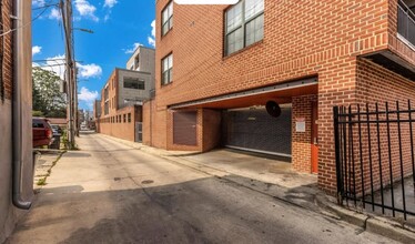 3201 Saint Paul St, Unit #217 in Baltimore, MD - Foto de edificio - Building Photo