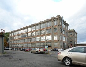 16-30 Arbor St in Hartford, CT - Building Photo - Building Photo