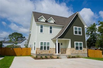 3200 Link St in Bryan, TX - Building Photo - Building Photo