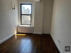 WEST 73 STREET in New York, NY - Building Photo - Building Photo