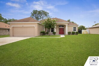 40 Persimmon Dr in Palm Coast, FL - Building Photo - Building Photo