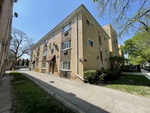 4306-4308 N Keystone Ave in Chicago, IL - Building Photo - Building Photo