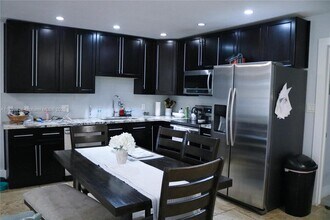 4725 SW 109th Terrace in Davie, FL - Foto de edificio - Building Photo
