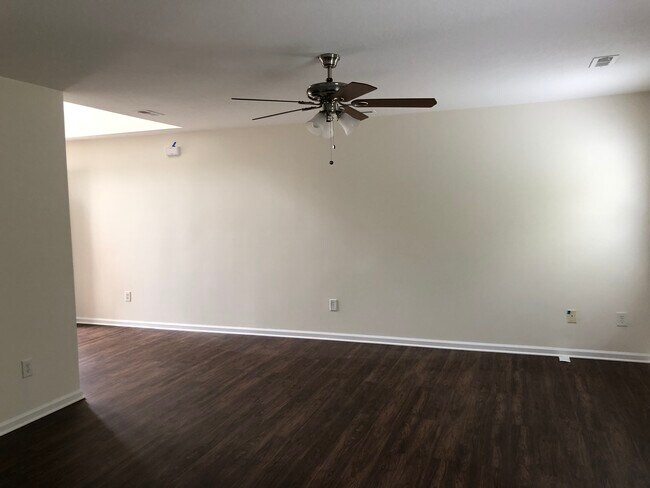 15634 Lakepoint Forest Dr in Charlotte, NC - Building Photo - Building Photo