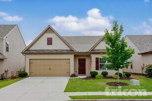 731 Independence Ave in Pendergrass, GA - Building Photo