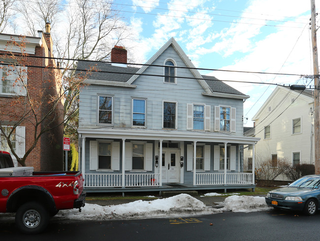 110 Saint James St in Kingston, NY - Building Photo - Building Photo