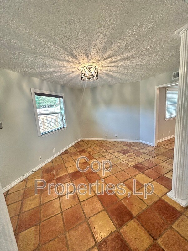 3958 Bacall Way in Converse, TX - Building Photo - Building Photo