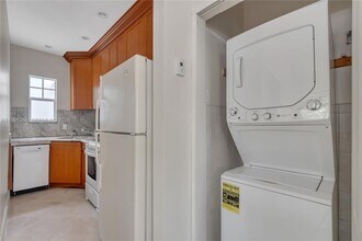 814 Lenox Ave. in Miami Beach, FL - Building Photo - Building Photo