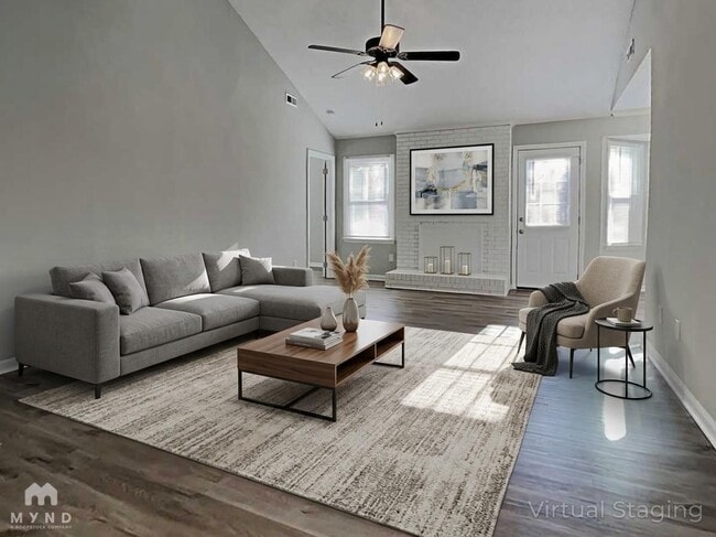 1300 Newfound Hollow Dr in Charlotte, NC - Foto de edificio - Building Photo