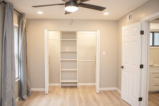 114 Oak St in Tallahassee, FL - Building Photo