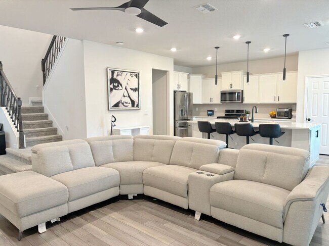 4538 Emprise Way in Land O Lakes, FL - Foto de edificio - Building Photo
