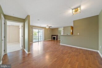 12 Highbridge Ln in West Deptford, NJ - Building Photo - Building Photo