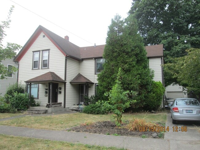 426 NW 15th St