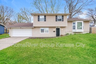 12818 E 50th Terrace in Independence, MO - Building Photo