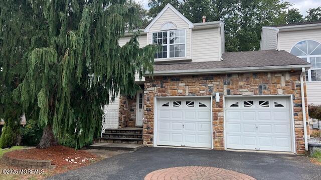 33 Kinglet Ave in Marlboro, NJ - Building Photo - Building Photo