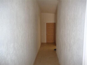 2204 Atlanta St, Unit 3 in Hollywood, FL - Building Photo - Building Photo