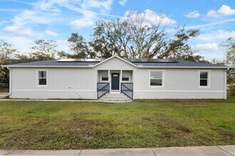 902 W Alsobrook St in Plant City, FL - Building Photo - Building Photo