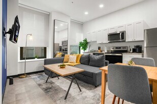 209 9th St in Pittsburgh, PA - Building Photo