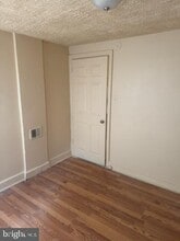 26 W Union St in Burlington, NJ - Building Photo - Building Photo