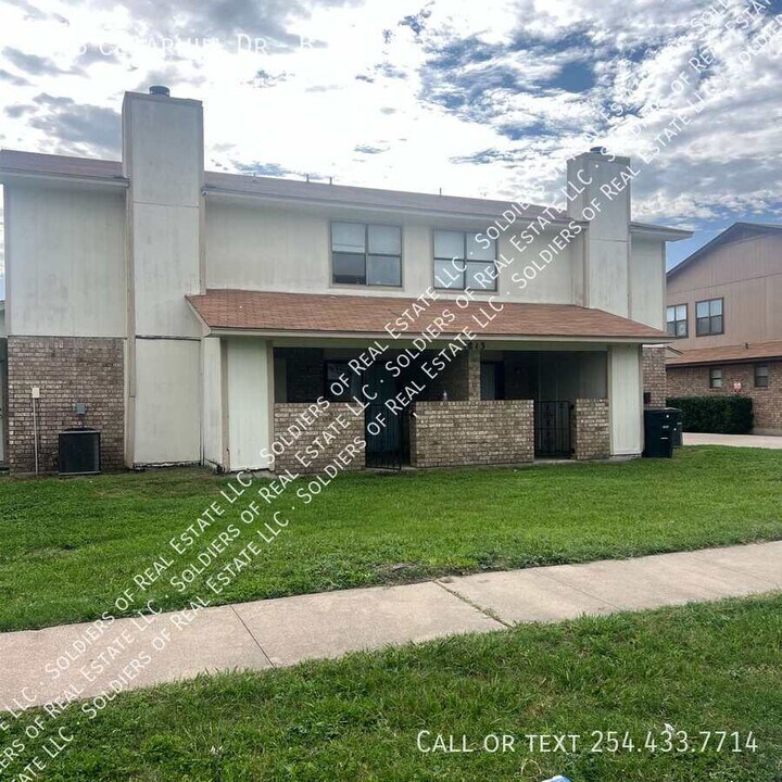 1813 Cedarhill Dr in Killeen, TX - Building Photo