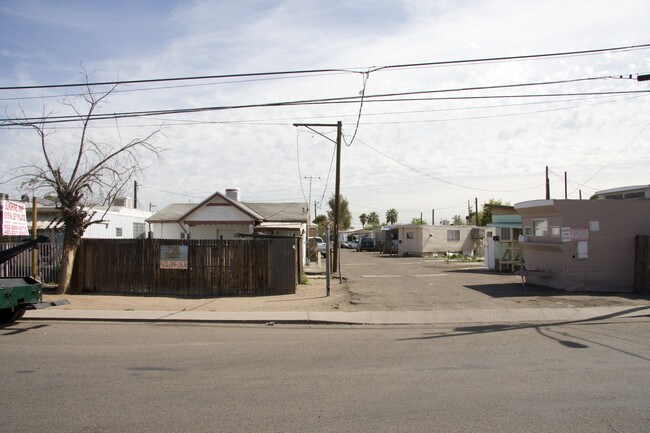 1821 N 26th Pl in Phoenix, AZ - Building Photo - Building Photo