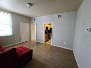 615 Homestead St, Unit 1B in Baltimore, MD - Building Photo - Building Photo